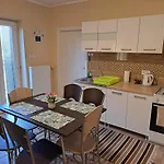 Boroka House Апартаменты