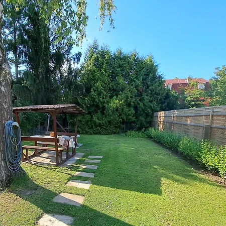 Boroka House Апартаменты *